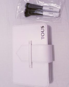 Set brochas maquillaje tous.