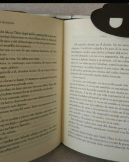 MARCA LIBROS PAMELA PIEL TOUS.