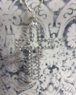 Z CADENA Y COLGANTE CRUZ CON GEMAS BRILLANTES FANTASIA